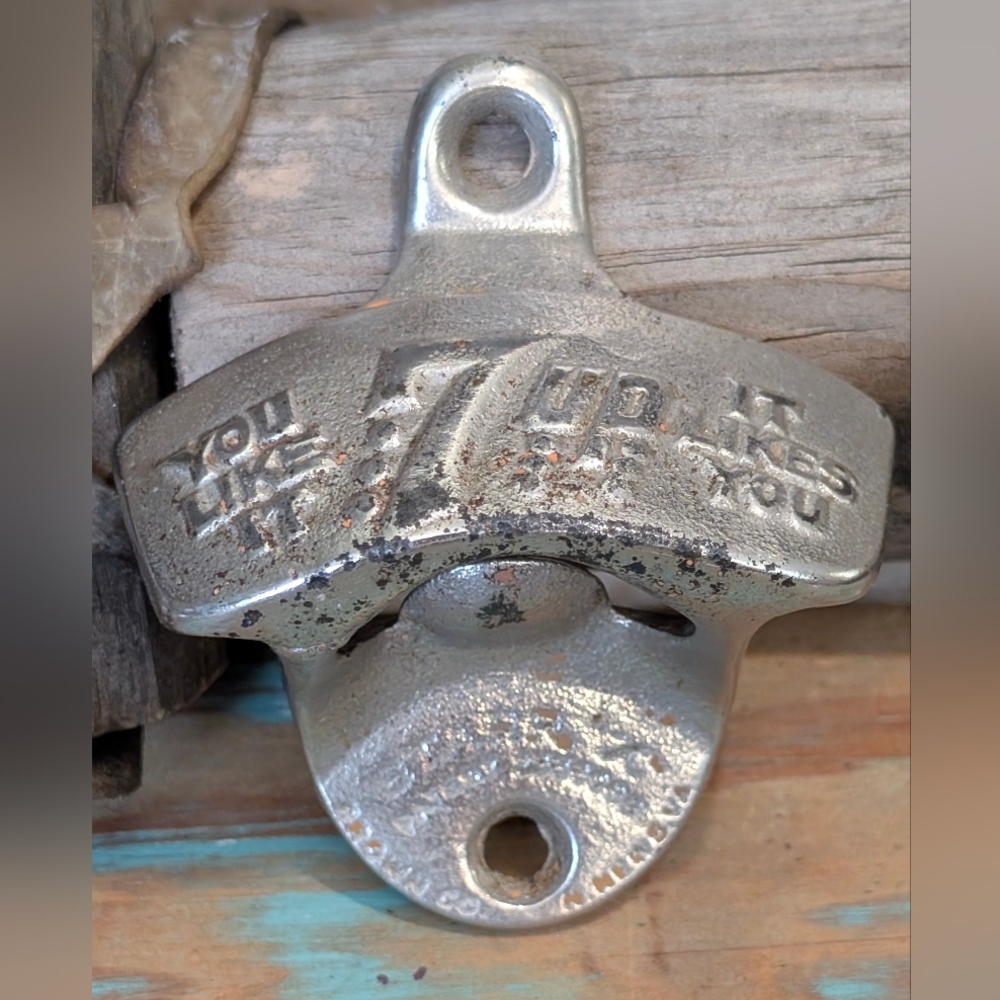 Vintage  7 Up Wall-Mounted Bottle Opener - Silver Starr X #43